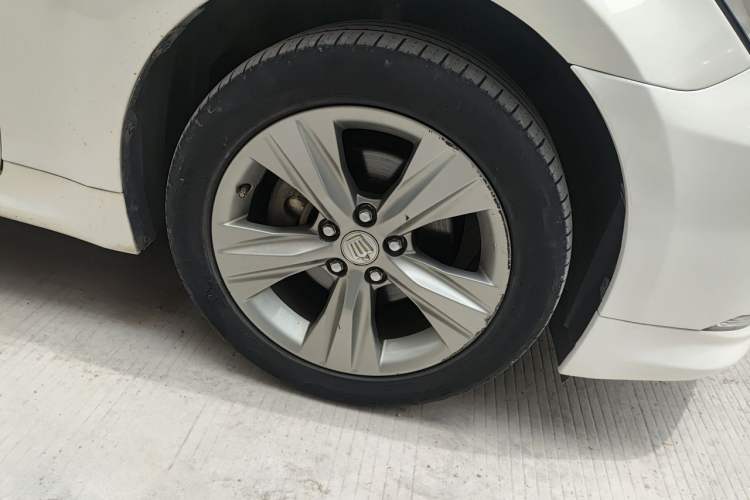 Used Toyota Crown 2015 2.5L Smart Edition Right Front Wheel Hub