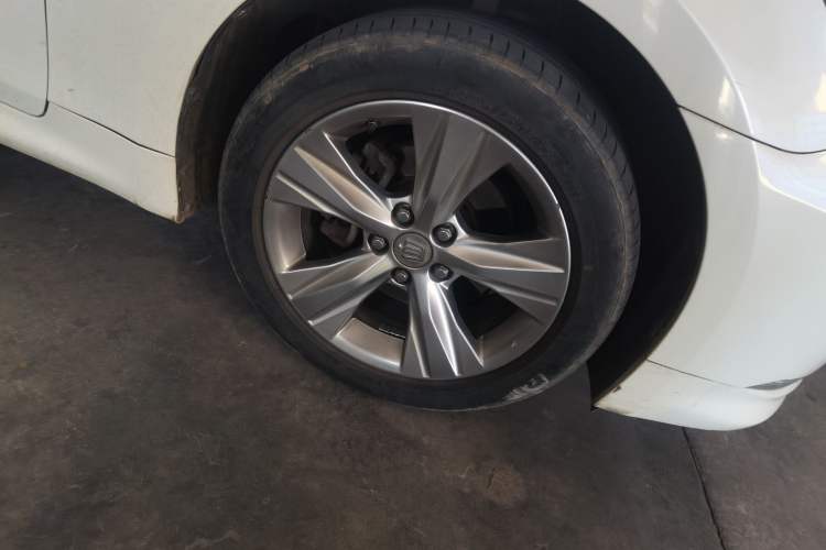 Used Toyota Crown 2015 2.5L Smart Edition Right Front Wheel Hub