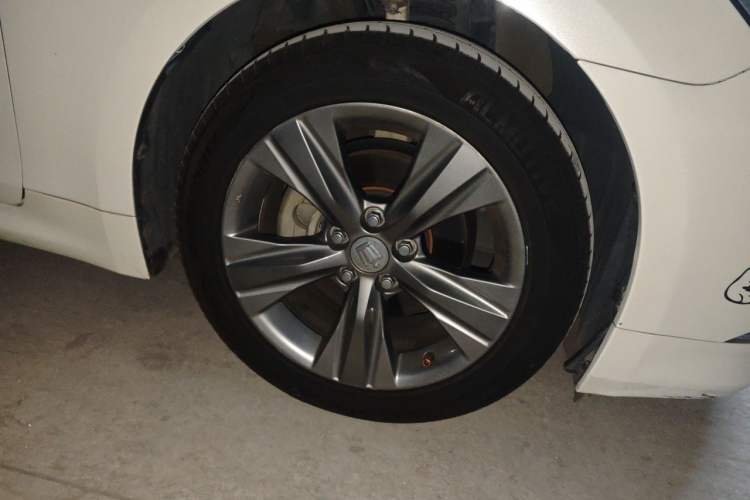 Used Toyota Crown 2015 2.0T Pioneer Edition Right Front Wheel Hub