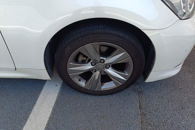 Used Toyota Crown 2015 2.5L Smart Edition Right Front Wheel Hub