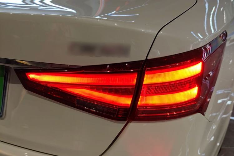 Used Toyota Crown 2015 2.5L Smart Edition Right Rear Taillight