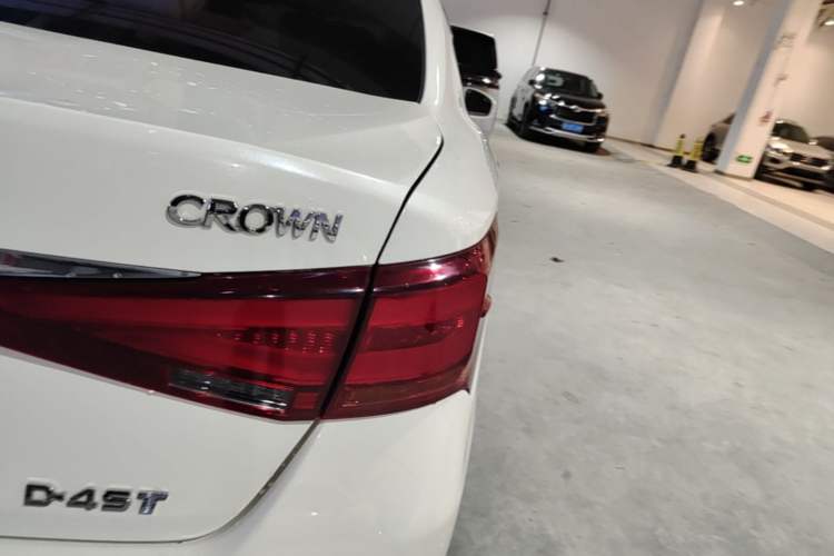Used Toyota Crown 2015 2.0T Fashion Edition Right Rear Taillight