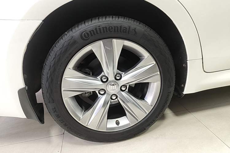 Used Toyota Crown 2015 2.0T Fashion Edition Right Rear Wheel Hub