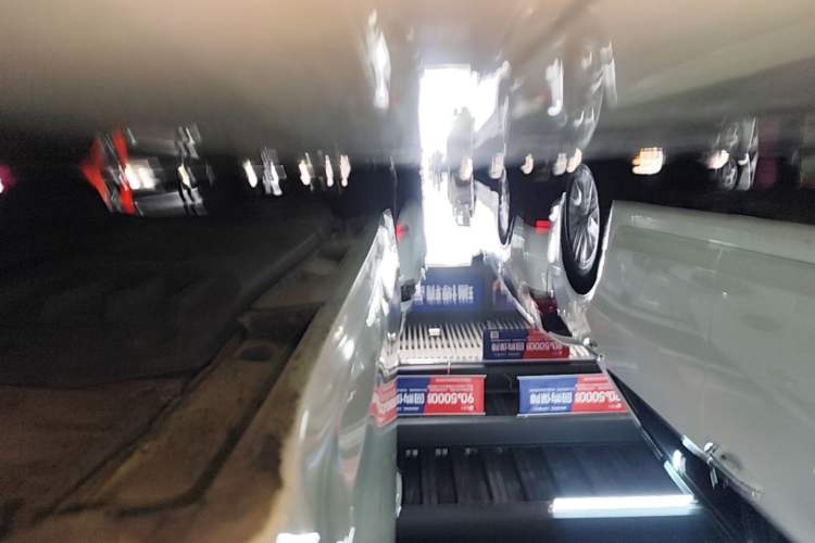 Used Toyota Crown 2015 2.0T Fashion Edition Right Side Sill