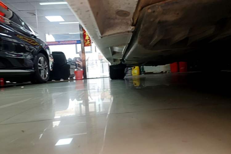 Used Toyota Crown 2015 2.0T Fashion Edition Right Side Sill