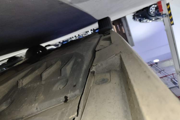 Used Toyota Crown 2015 2.5L Smart Edition Right Side Sill