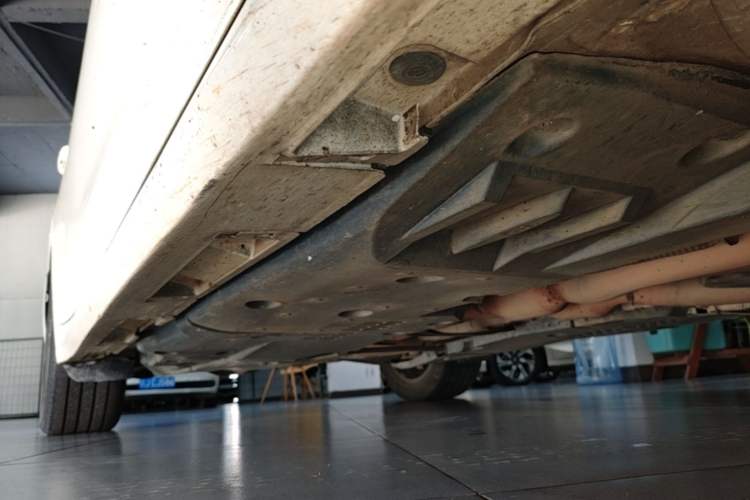 Used Toyota Crown 2015 2.5L Smart Edition Right Side Sill