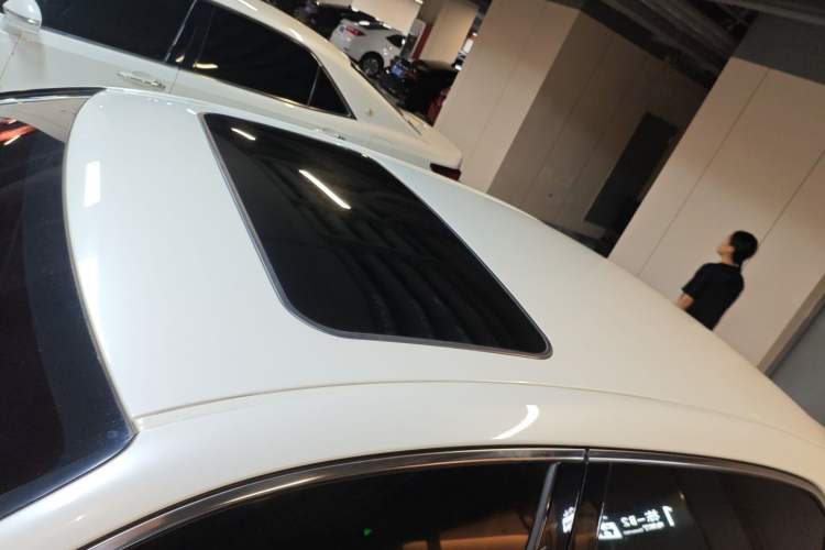 Used Toyota Crown 2015 2.0T Fashion Edition Roof