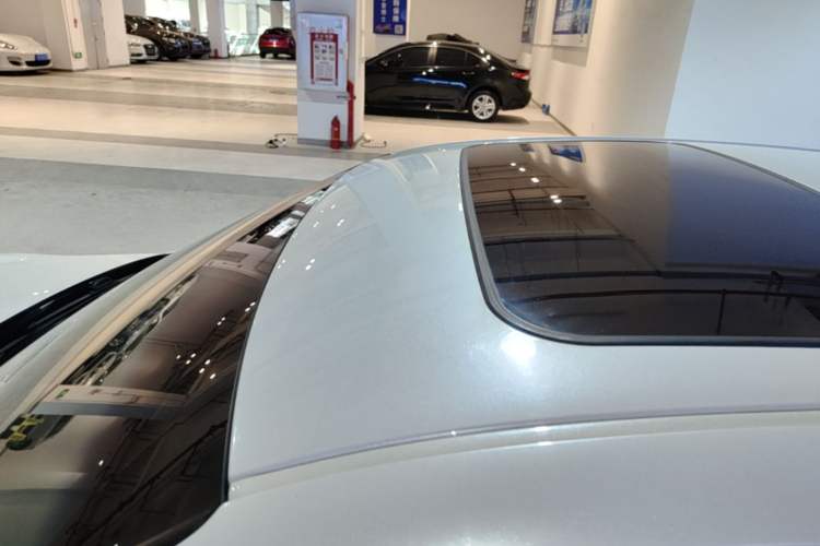 Used Toyota Crown 2015 2.0T Fashion Edition Roof