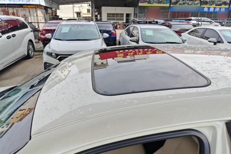 Used Toyota Crown 2015 2.0T Fashion Edition Roof