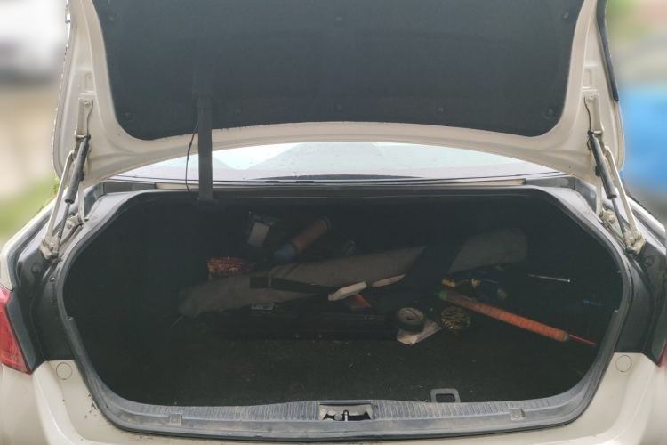 Used Toyota Crown 2015 2.0T Fashion Edition Trunk