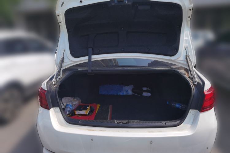 Used Toyota Crown 2015 2.0T Fashion Edition Trunk