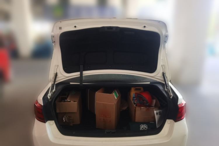 Used Toyota Crown 2015 2.5L Smart Edition Trunk