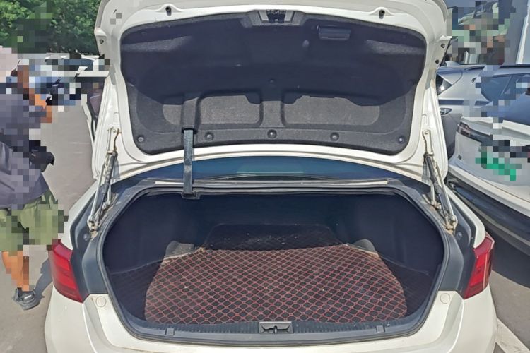 Used Toyota Crown 2015 2.0T Fashion Edition Trunk