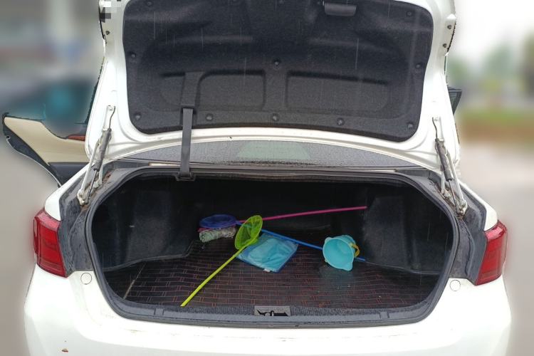 Used Toyota Crown 2015 2.0T Fashion Edition Trunk