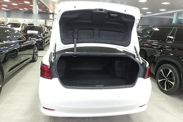 Used Toyota Crown 2015 2.0T Fashion Edition Trunk