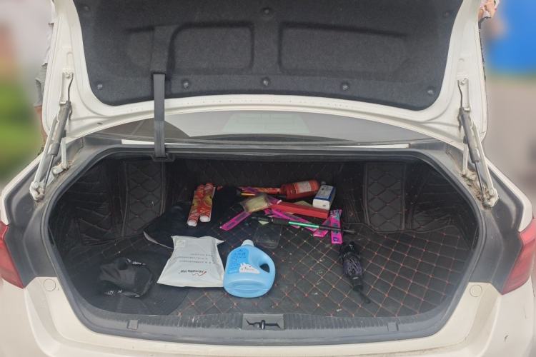 Used Toyota Crown 2015 2.0T Fashion Edition Trunk