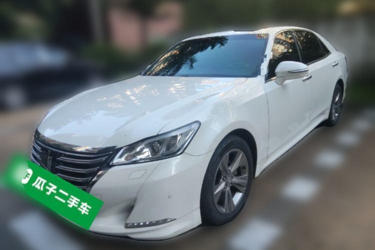 Used Toyota Crown 2015 2.0T Fashion Edition Guazi used car, China used car export, Used car for sale, Used  cars, Cheapest cars for sale