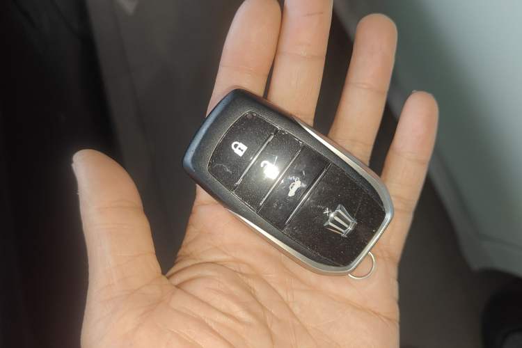 Used Toyota Crown 2015 2.5L Smart Edition Vehicle Key