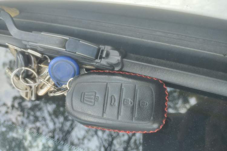 Used Toyota Crown 2015 2.0T Fashion Edition Vehicle Key