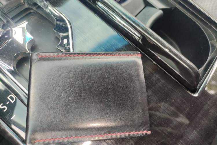 Used Toyota Crown 2015 2.0T Fashion Edition Vehicle Key