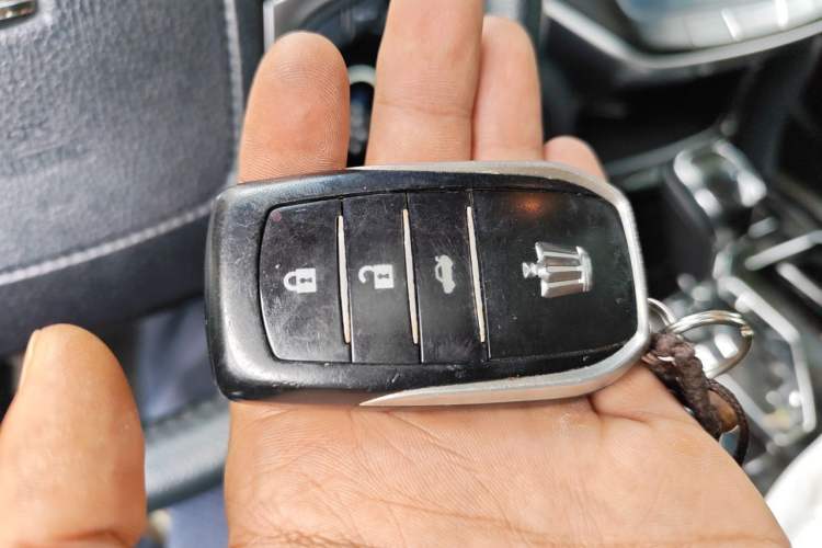 Used Toyota Crown 2015 2.0T Fashion Edition Vehicle Key