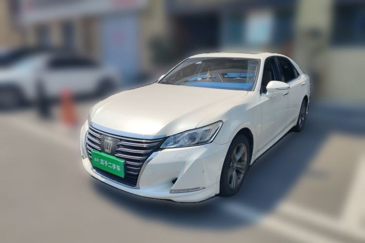 Used Toyota Crown 2015 2.0T Fashion Edition Guazi used car, China used car export, Used car for sale, Used  cars, Cheapest cars for sale