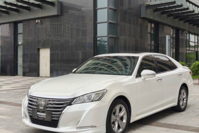 Ojetý Toyota Crown 2015 2.0T Fashion Edition