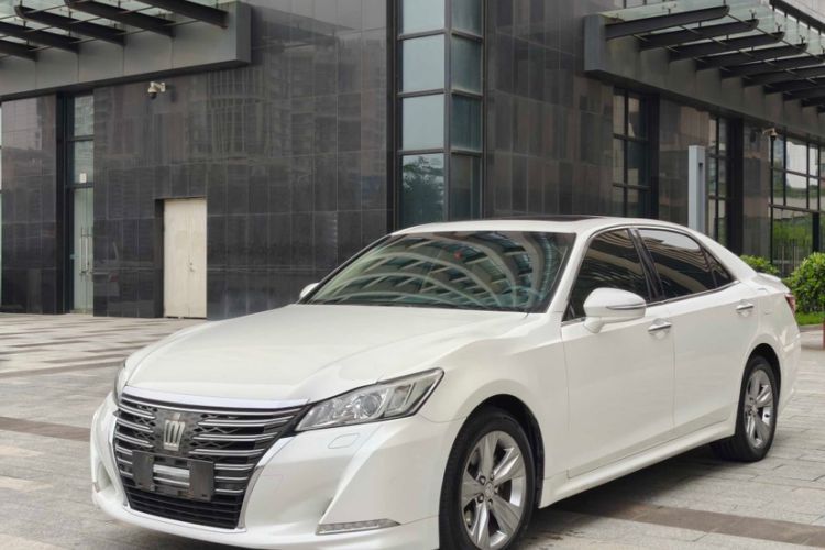 Ojetý Toyota Crown 2015 2.0T Fashion Edition Guazi used car, China used car export, Used car for sale, Used cars, Cheapest cars for sale