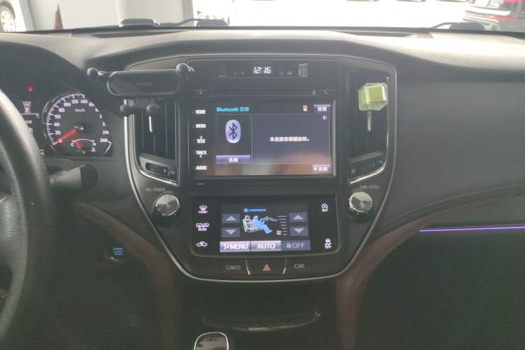 Used Toyota Crown 2017 2.0T Sport Edition Audio And AC Panel