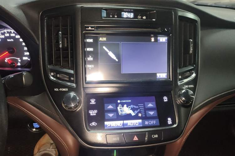 Used Toyota Crown 2017 2.0T Sport Edition Audio And AC Panel