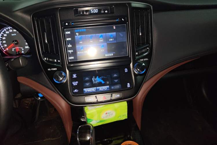 Used Toyota Crown 2017 2.0T Sport Edition Audio And AC Panel