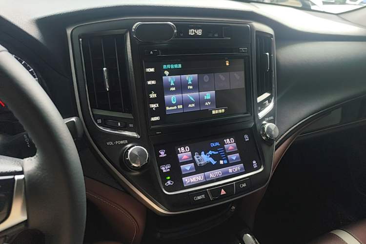 Used Toyota Crown 2017 2.0T Sport Edition Audio And AC Panel