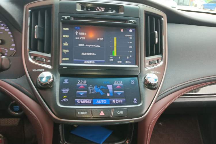 Used Toyota Crown 2017 2.0T Sport Edition Audio And AC Panel