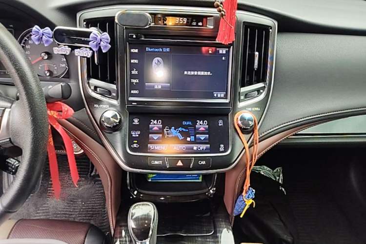 Used Toyota Crown 2017 2.0T Sport Edition Audio And AC Panel