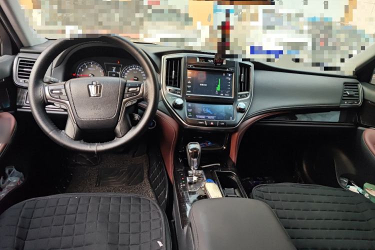 Used Toyota Crown 2017 2.0T Sport Edition Center Console