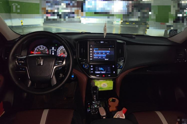 Used Toyota Crown 2017 2.0T Sport Edition Center Console