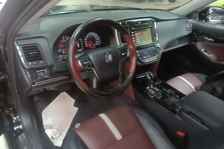 Used Toyota Crown 2017 2.0T Sport Edition Center Console