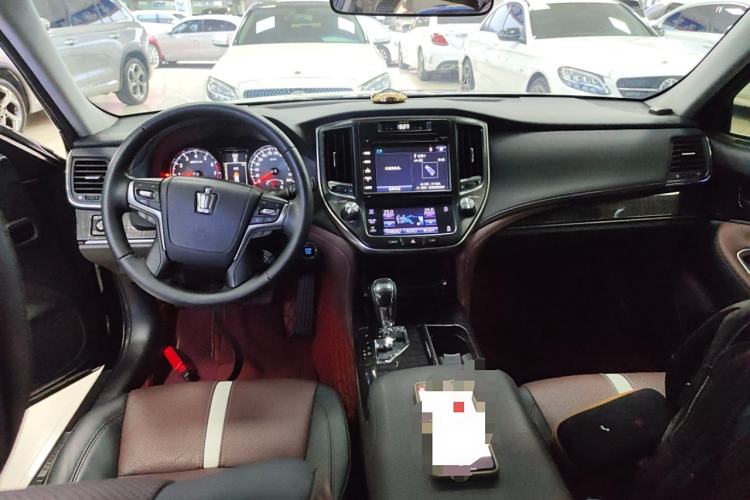 Used Toyota Crown 2017 2.0T Sport Edition Center Console