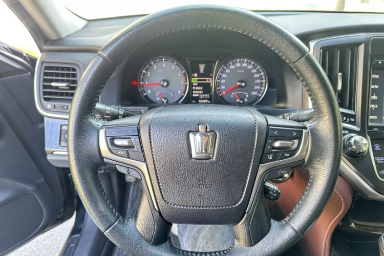 Used Toyota Crown 2017 2.0T Sport Edition Driver Seat