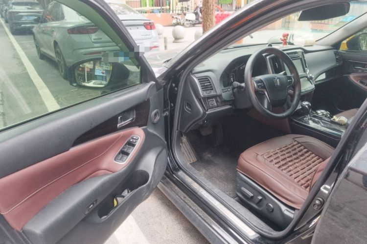 Used Toyota Crown 2017 2.0T Sport Edition Driver Seat
