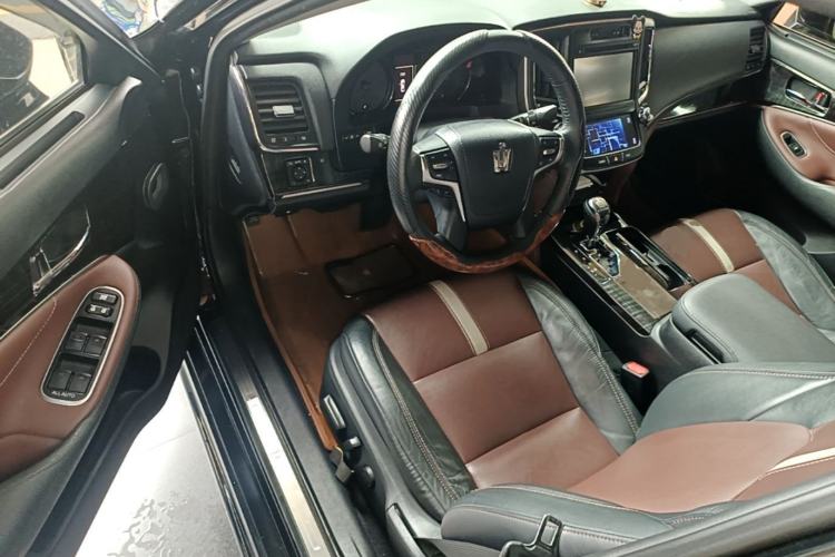 Used Toyota Crown 2017 2.0T Sport Edition Driver Seat