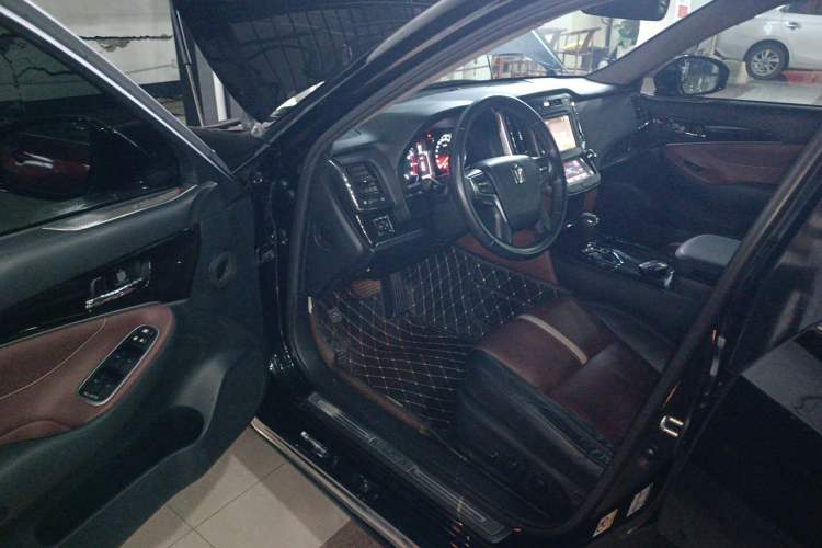 Used Toyota Crown 2017 2.0T Sport Edition Driver Seat