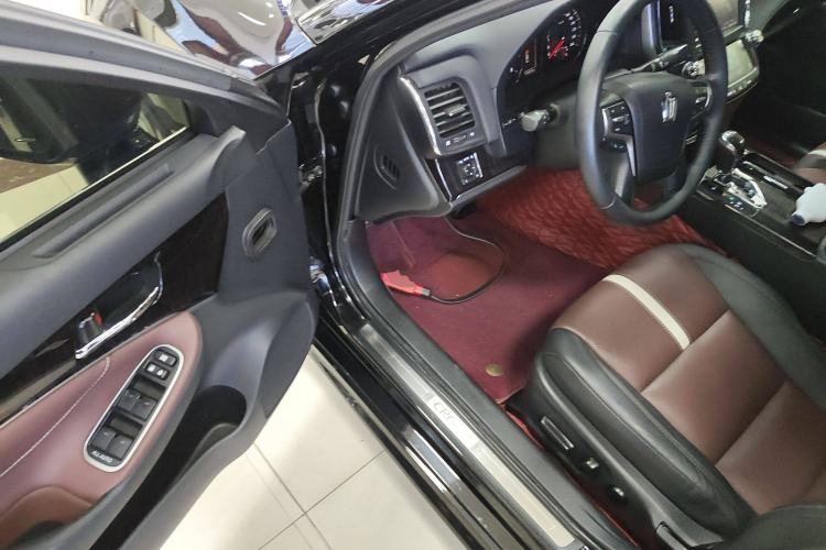 Used Toyota Crown 2017 2.0T Sport Edition Driver Seat