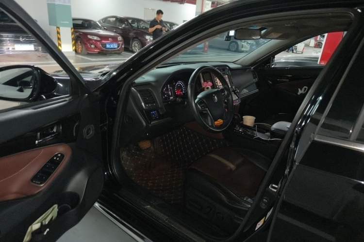 Used Toyota Crown 2017 2.0T Sport Edition Driver Seat