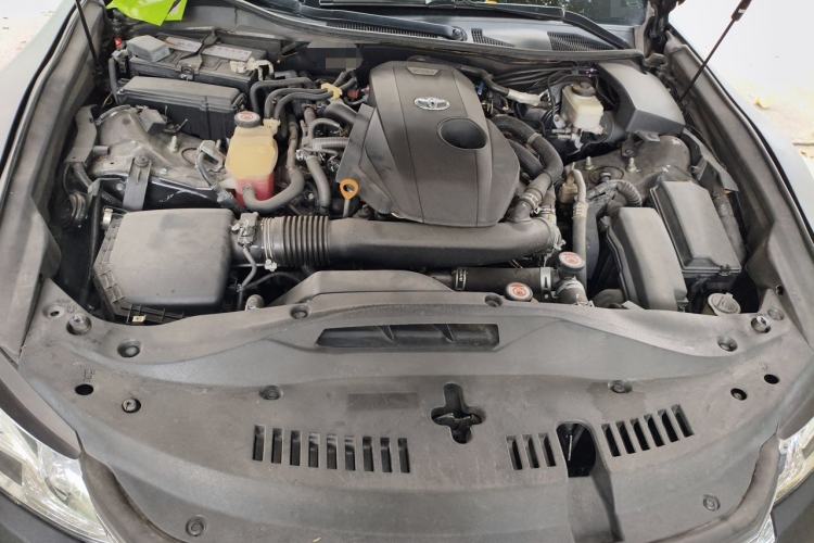 Used Toyota Crown 2017 2.0T Sport Edition Engine Bay