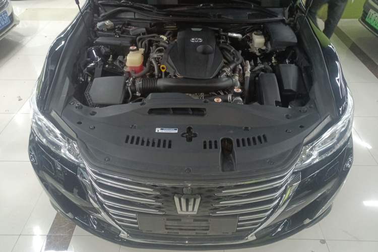 Used Toyota Crown 2017 2.0T Sport Edition Engine Bay