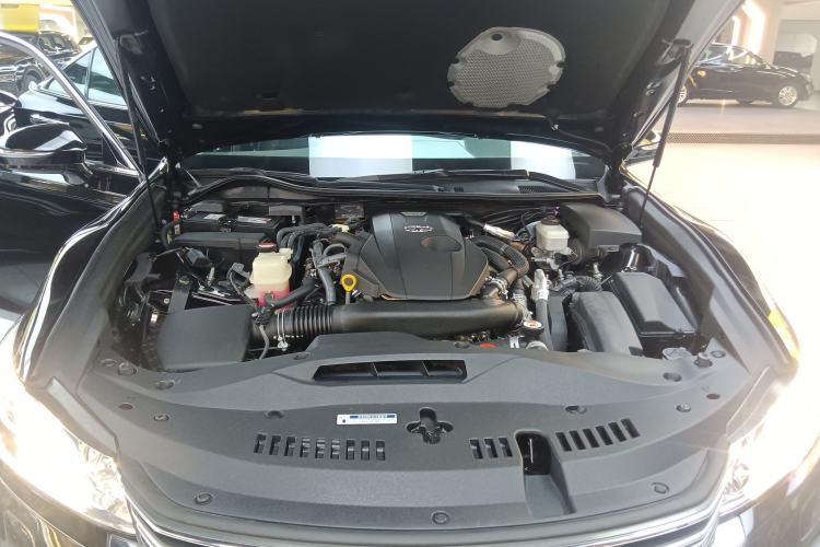 Used Toyota Crown 2017 2.0T Sport Edition Engine Bay