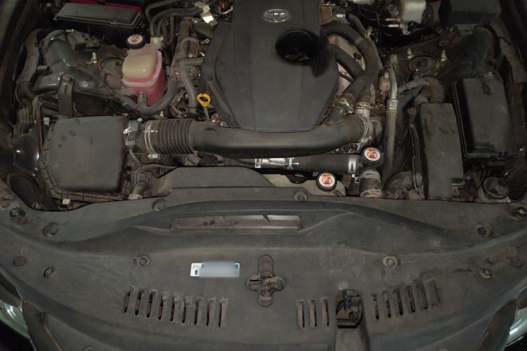 Used Toyota Crown 2017 2.0T Sport Edition Engine Bay