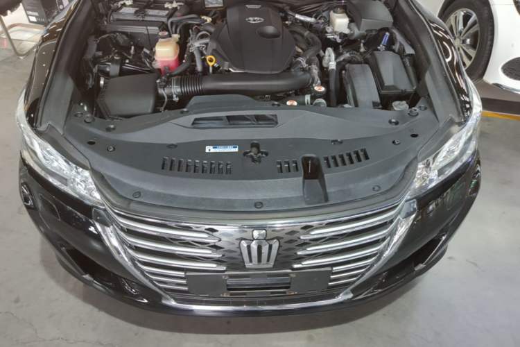 Used Toyota Crown 2017 2.0T Sport Edition Engine Bay